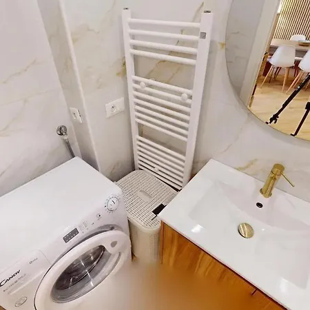 118e - Agreable 2p Climatise Avec Terrasse