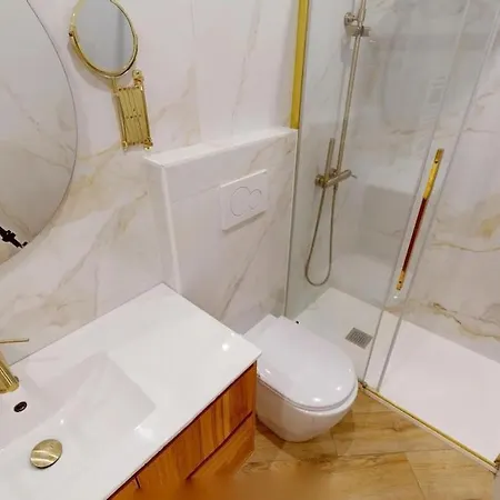 118e - Agreable 2p Climatise Avec Terrasse Appartement